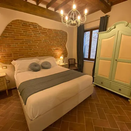 Lastamperia19 Camere-rooms Guest house